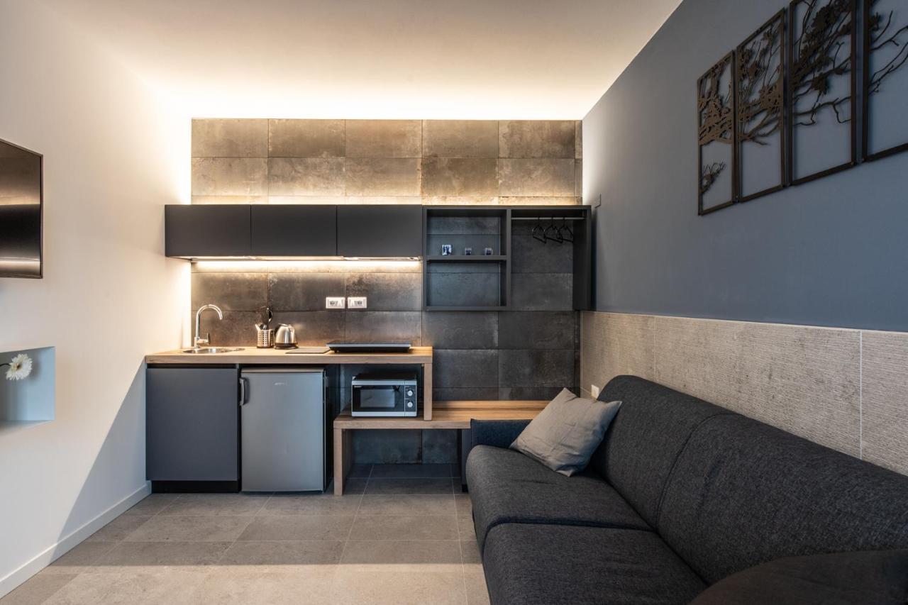 Sei Garda Apartments Пескьера-дель-Гарда Экстерьер фото